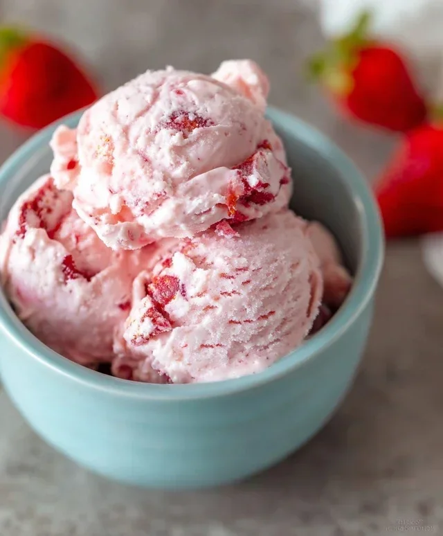 Homemade Strawberry Ice Cream
