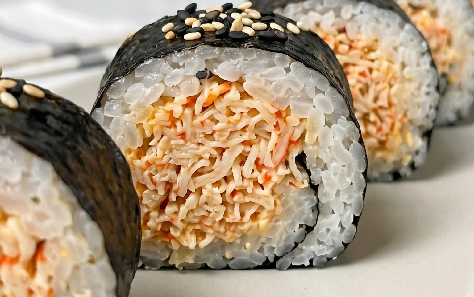 Kani Sushi (Spicy Crab Roll)